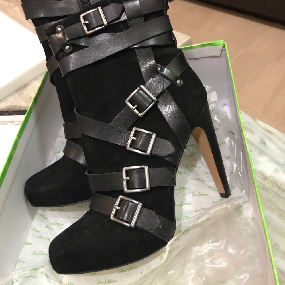 NWT Sam Edelman booties✨